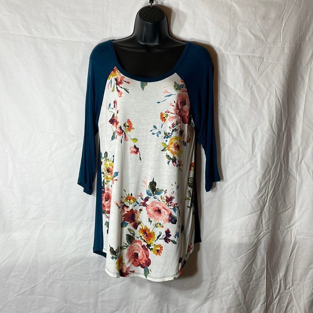 Large Navy Blue & White Floral  Shirt/Tunic